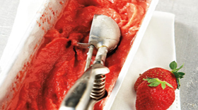 Frozen yogurt με γεύση φράουλα