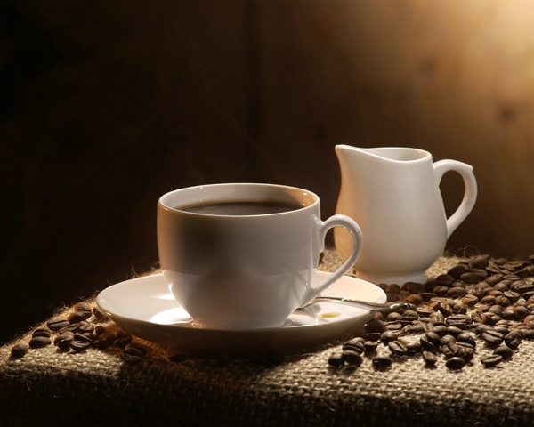 «Το γάλα στον καφέ μπλοκάρει τον μεταβολισμό»… ΟΧΙ δεν λένε τέτοιες ανακρίβειες οι διατροφολόγοι…
