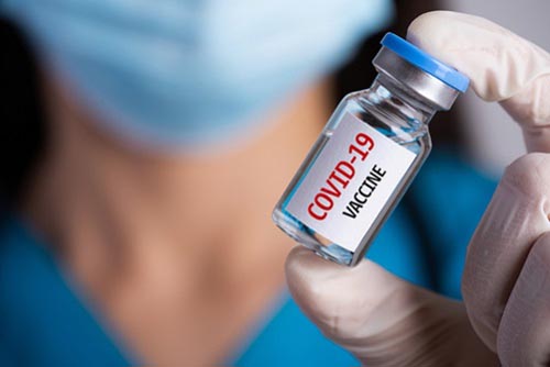 «Παρενέργειες» εμβολίου κατά της COVID-19: Ποια συμπληρώματα διατροφής ελαχιστοποιούν έως και μηδενίζουν τις αντιδράσεις